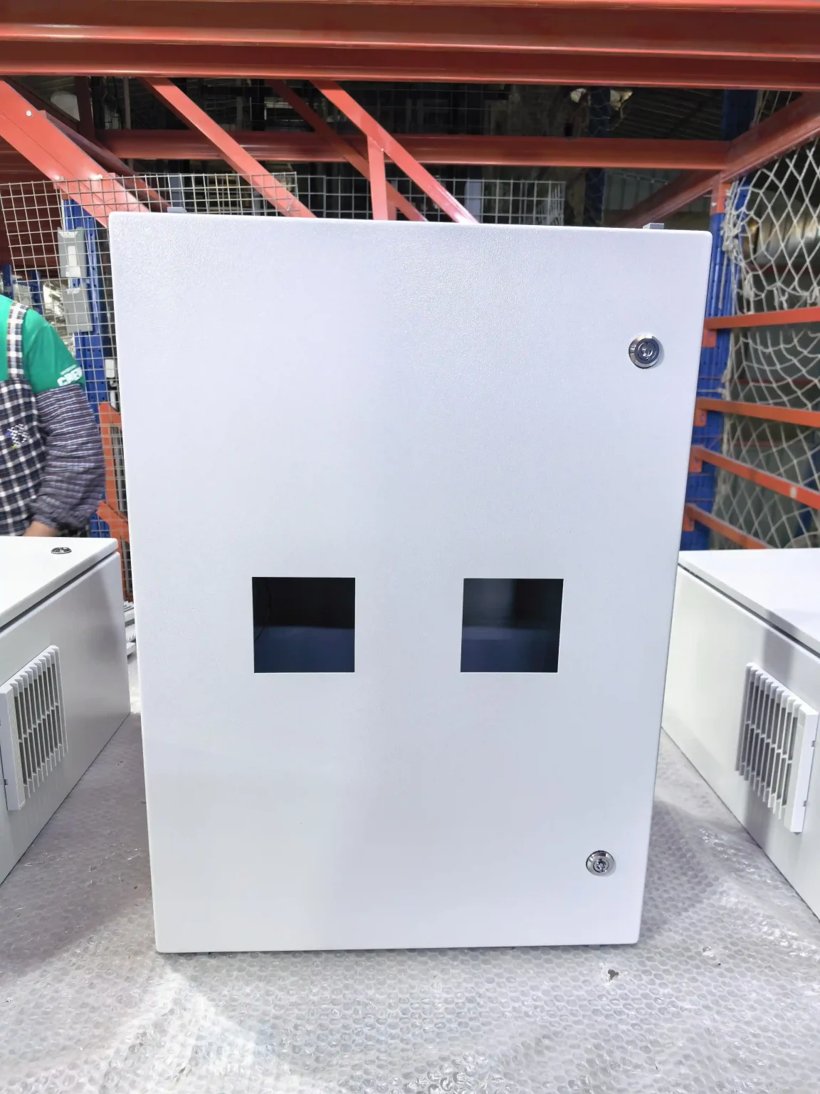 Maintainable filter enclosure for dusty outdoor use - Australia Durable Filter Enclosure Solutions - E-Abel - E-Abel - Knowledge Hub - E-Abel - E-Abel Boîtier de filtre réparable pour une utilisation extérieure poussiéreuse
